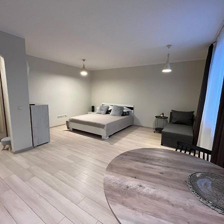 Beautiful Apartment Great Location Free Parking Riga Exteriör bild